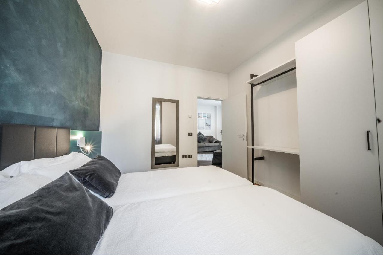 Appartamenti Vasco Renna Surf Center Torbole Sul Garda Ngoại thất bức ảnh
