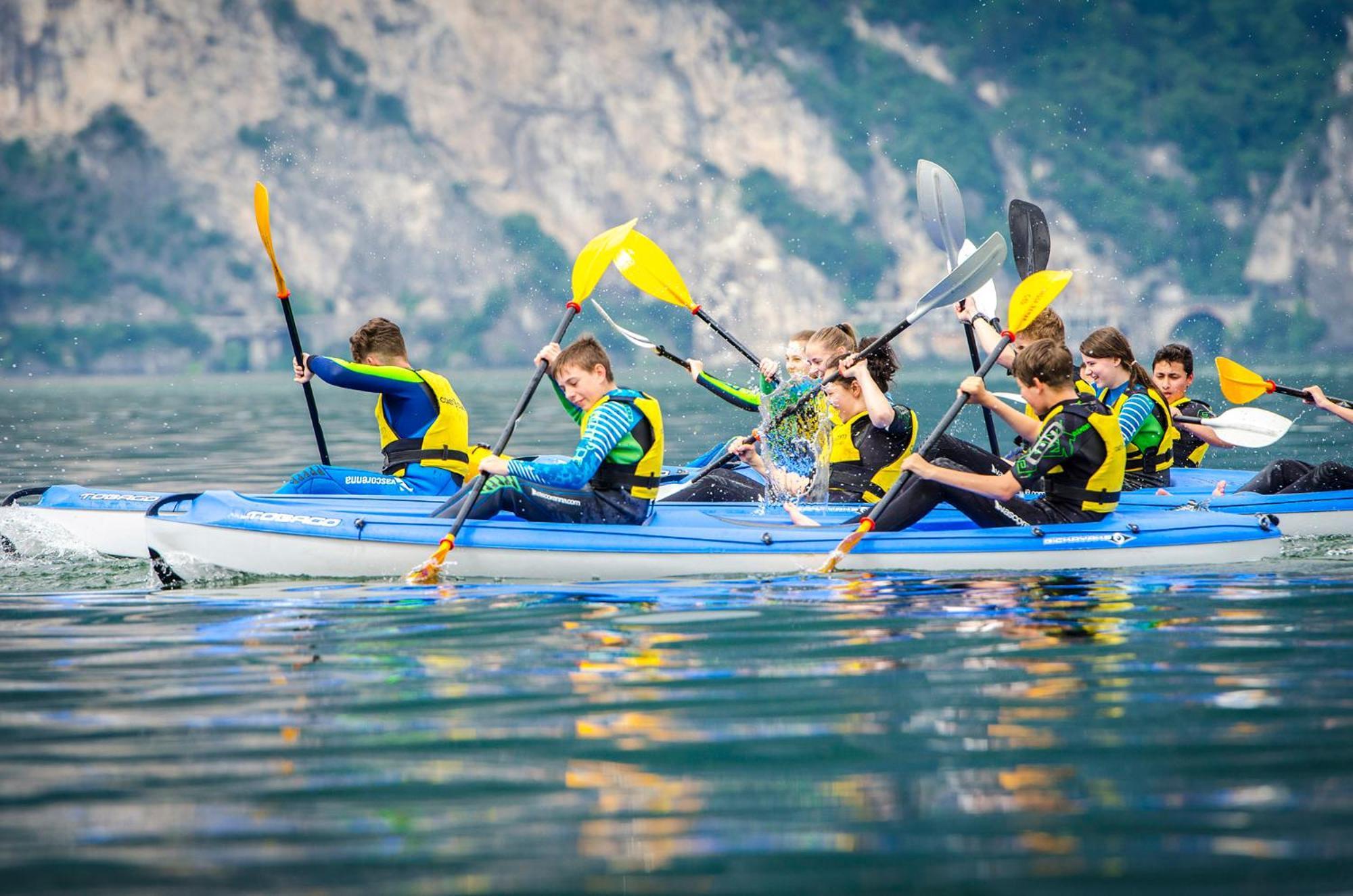 Appartamenti Vasco Renna Surf Center Torbole Sul Garda Ngoại thất bức ảnh